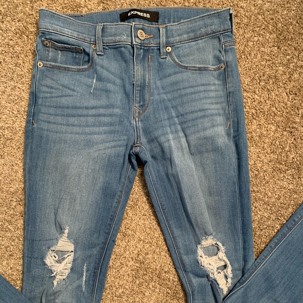 Express | Mid Rise Distressed Jeggings - Picture 3 of 6